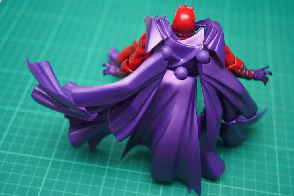 toy-review-revoltech-magneto-just-very-random-philippines-15