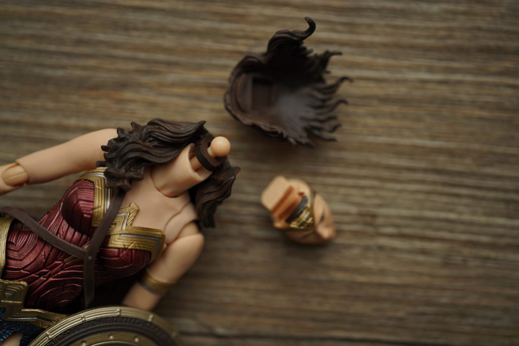 toy-review-figuarts-wonder-woman-just-very-random-22