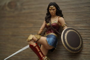 toy-review-figuarts-wonder-woman-just-very-random-6
