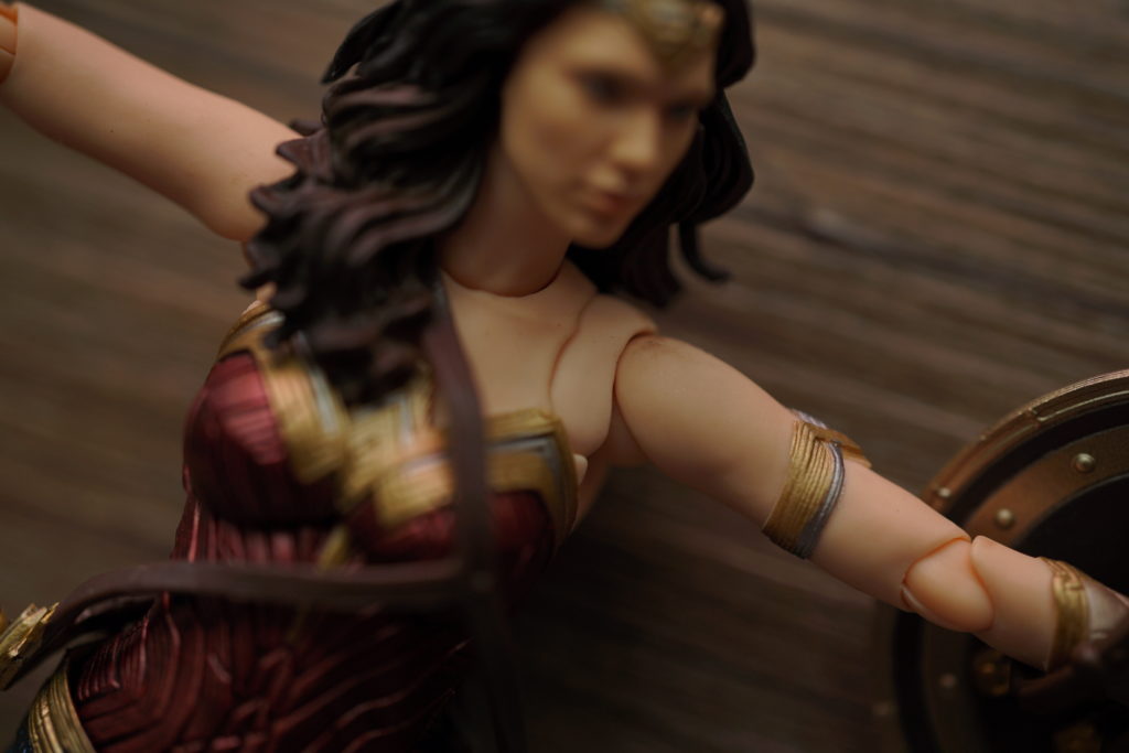 toy-review-figuarts-wonder-woman-just-very-random-8