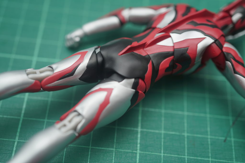 toy-review-figuarts-ultraman-geed-just-very-random-13