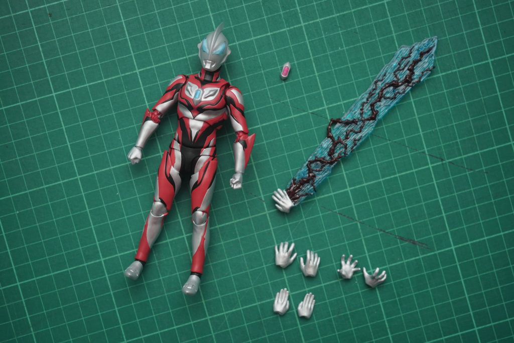 toy-review-figuarts-ultraman-geed-just-very-random-3
