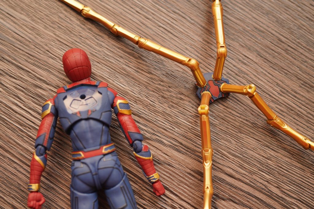 toy-review-figuarts-iron-spider-avengers-philippines-15
