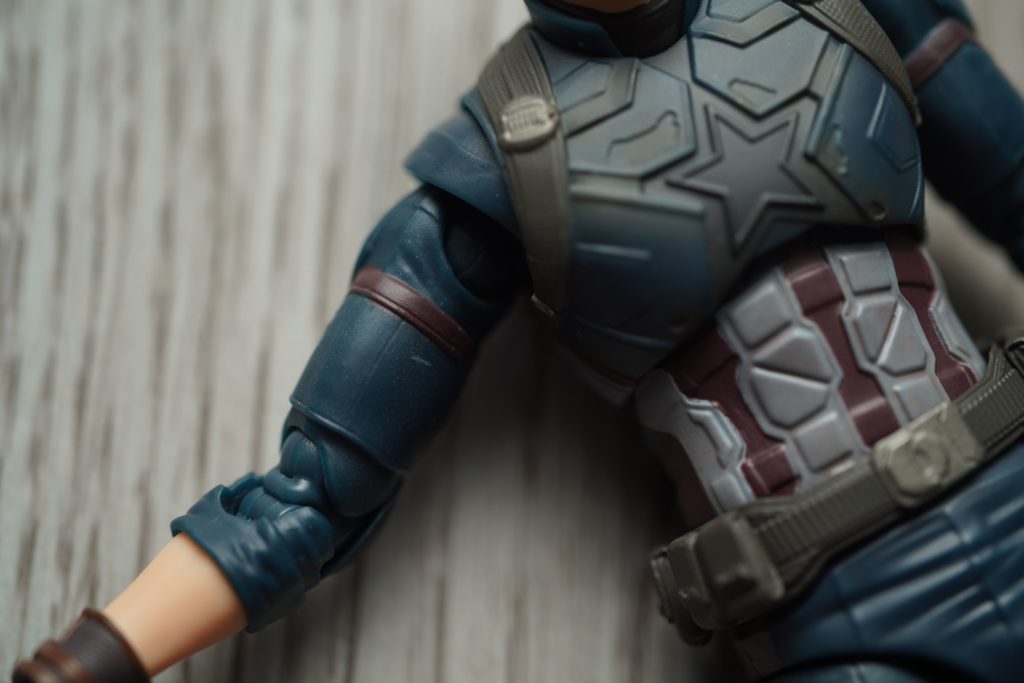 toy-review-shfiguarts-captain-america-avengers-infinity-war-just-very-random-10