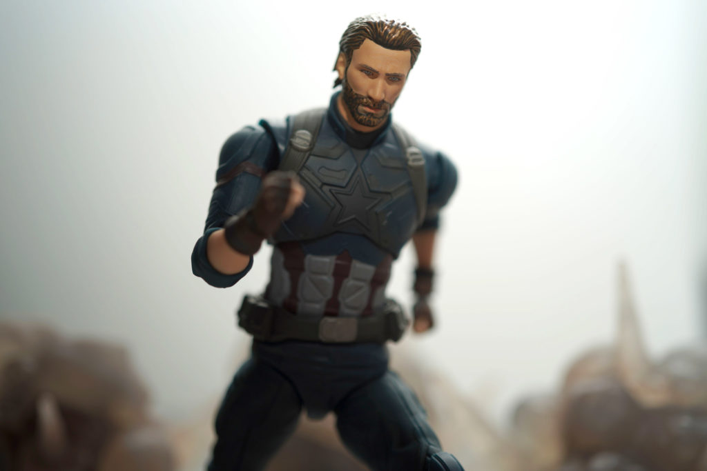 toy-review-shfiguarts-captain-america-avengers-infinity-war-just-very-random-21