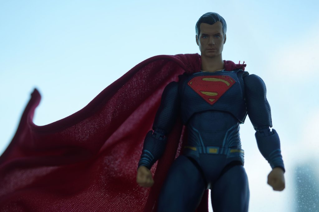 toy-review-shfiguarts-superman-justice-league-just-very-random-15