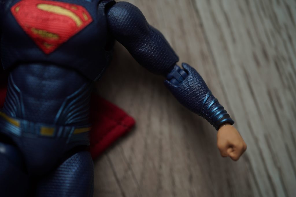 toy-review-shfiguarts-superman-justice-league-just-very-random-8