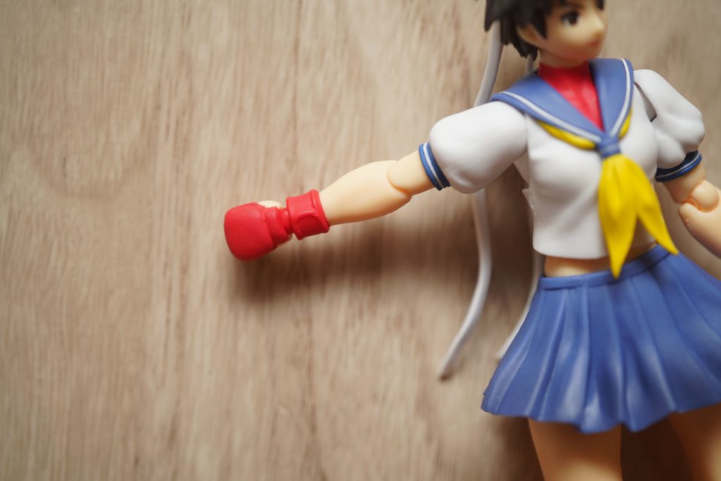 toy-review-shfiguarts-street-fighter-sakura-just-very-random-12