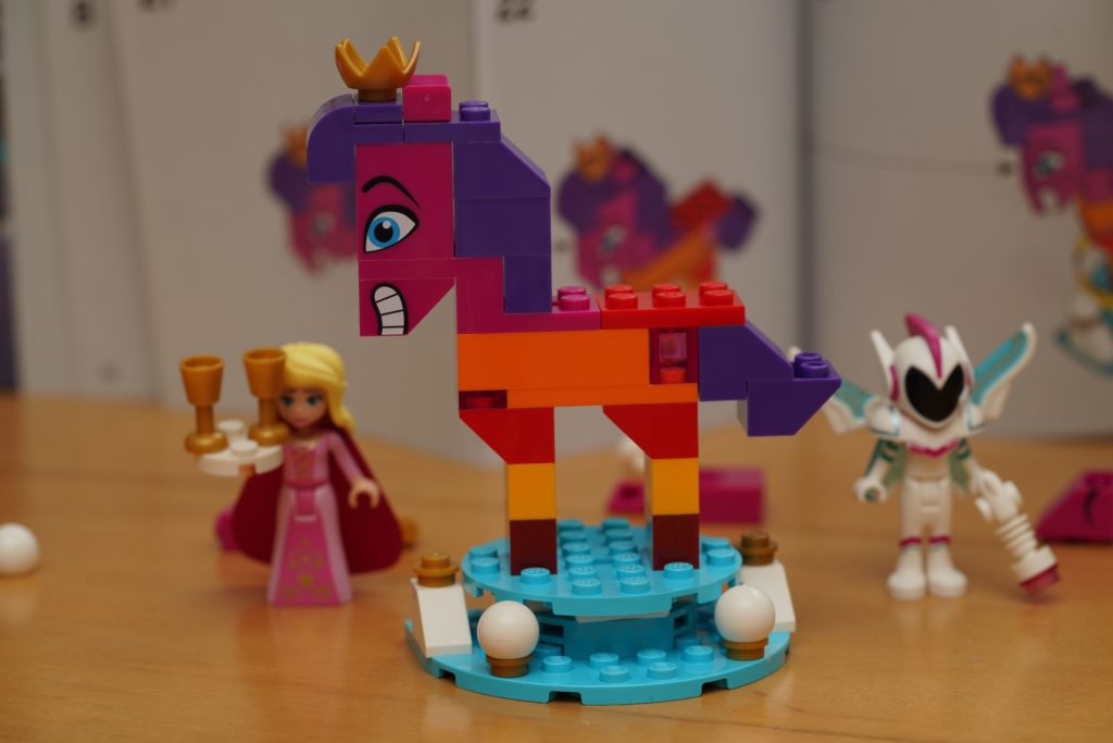 toy-review-lego-movie-queen-watevra-wanabe-jut-very-random-29