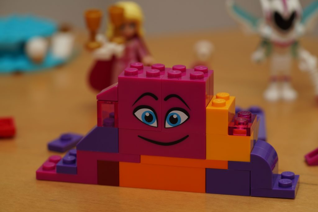 toy-review-lego-movie-queen-watevra-wanabe-jut-very-random-32