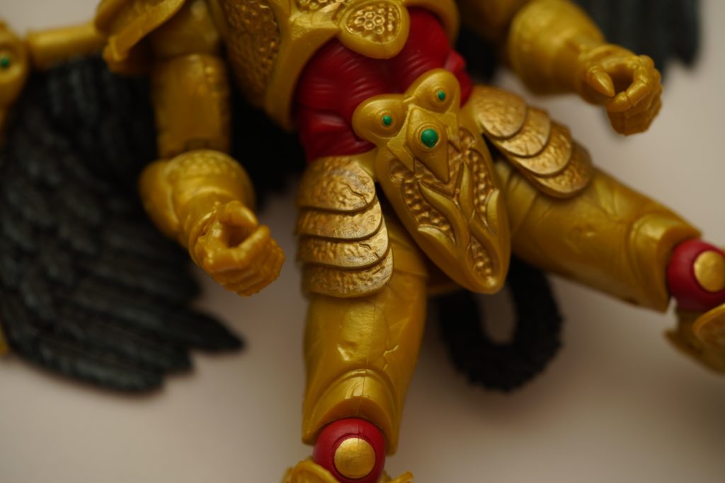 toy-review-power-rangers-lightning-collection-goldar-justveryrandom-12