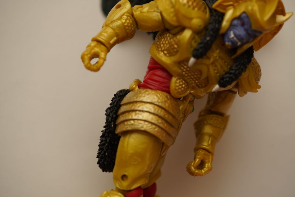 toy-review-power-rangers-lightning-collection-goldar-justveryrandom-14