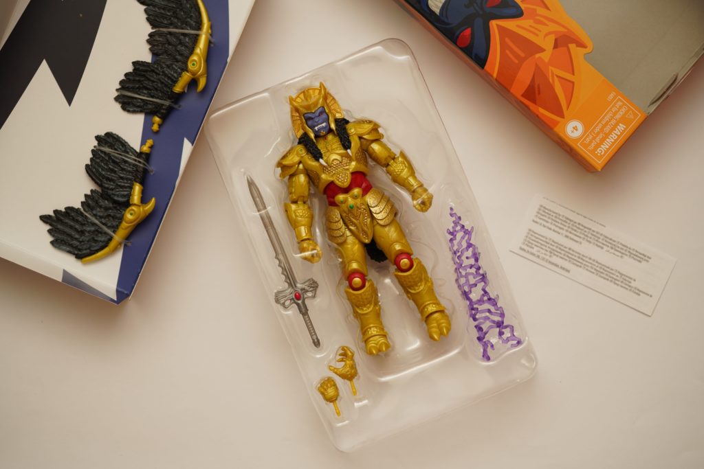 toy-review-power-rangers-lightning-collection-goldar-justveryrandom-2