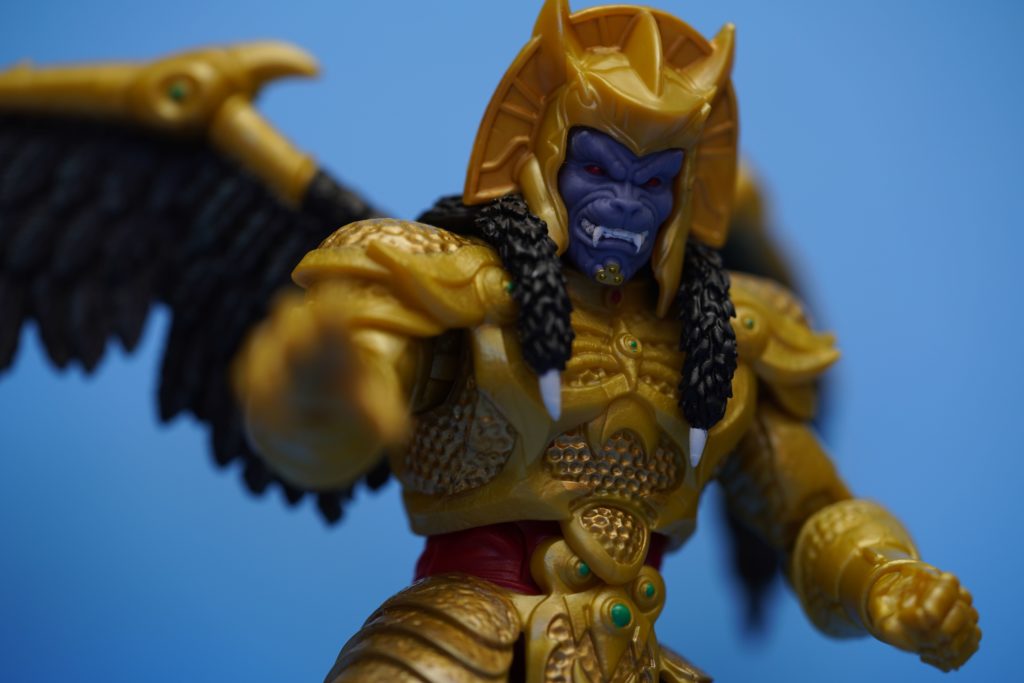 toy-review-power-rangers-lightning-collection-goldar-justveryrandom-22