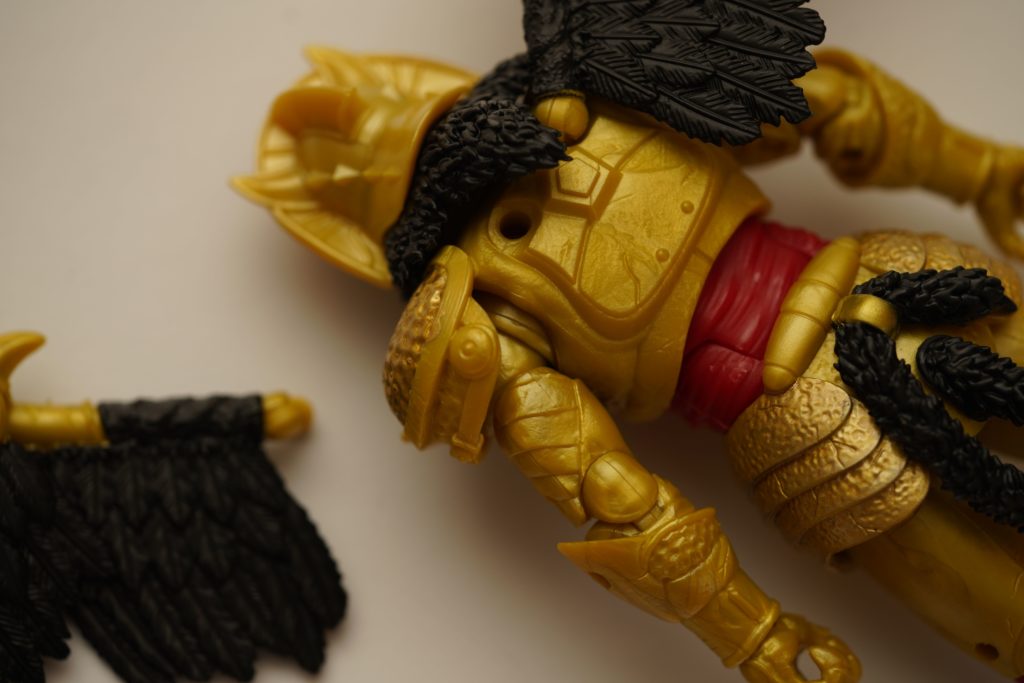 toy-review-power-rangers-lightning-collection-goldar-justveryrandom-8