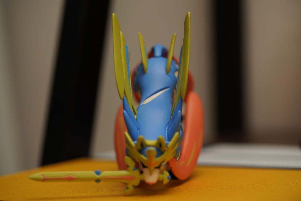 Pokemon Moncolle Poke Del-Z Zamazenta (Crowned Shield) 