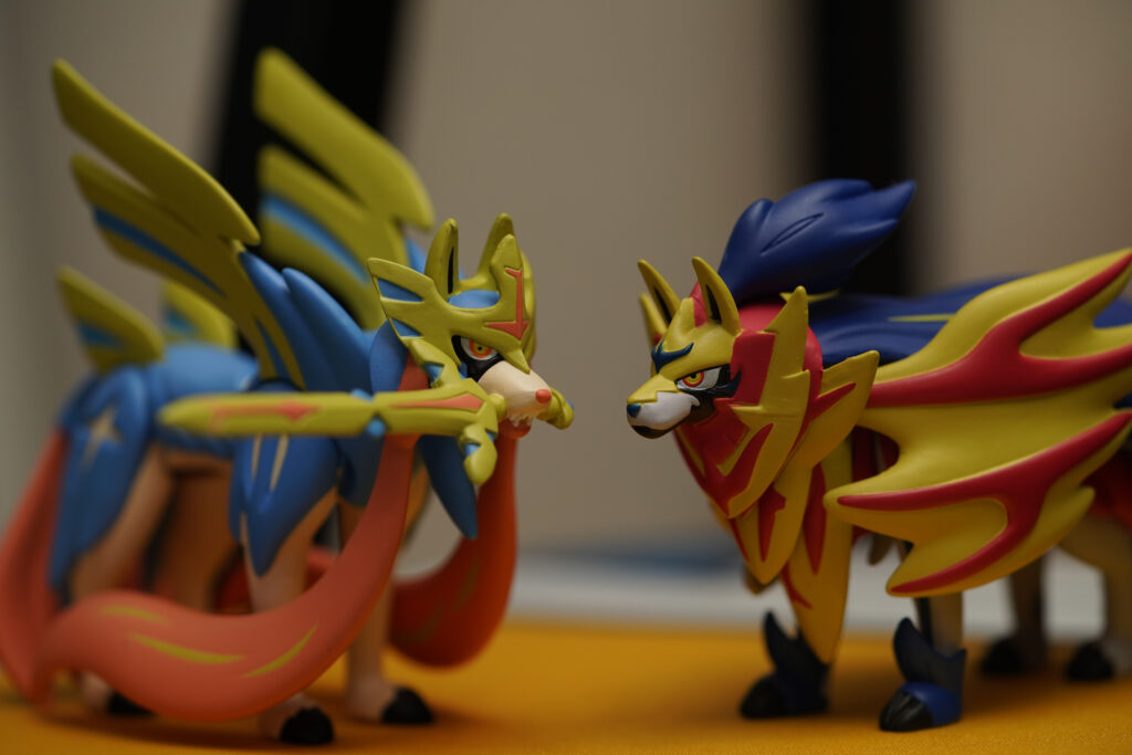 Pokemon Moncolle Poke Del-Z Zamazenta (Crowned Shield)