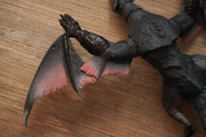 toy-review-s-h-monsterarts-monster-hunter-nargacuga-justveryrandom-13